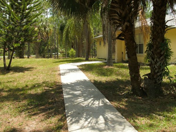 3036 6th Avenue SE, Naples, FL 34117