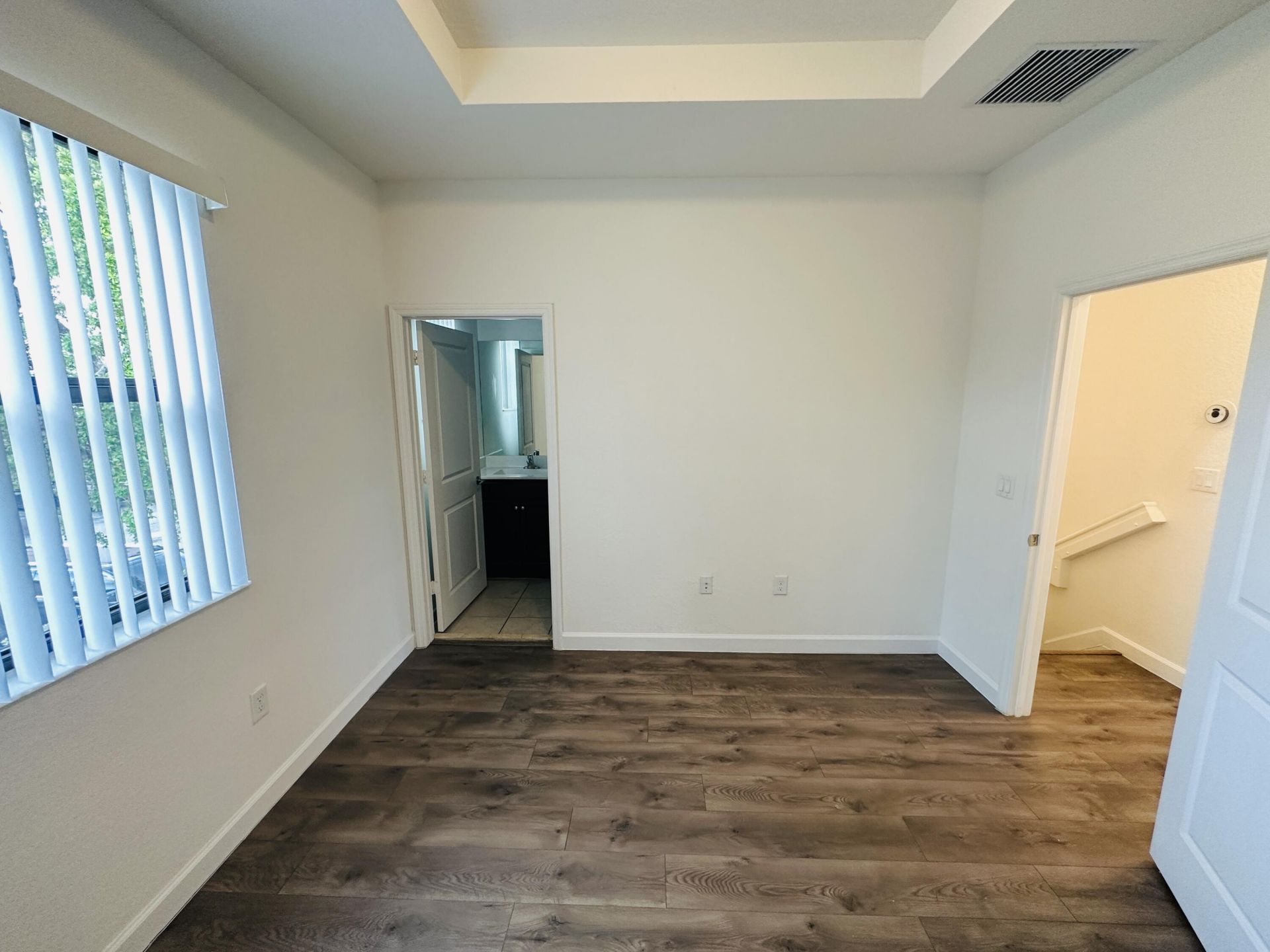 346 NE 208th Terrace, Miami, FL 33179 Photo