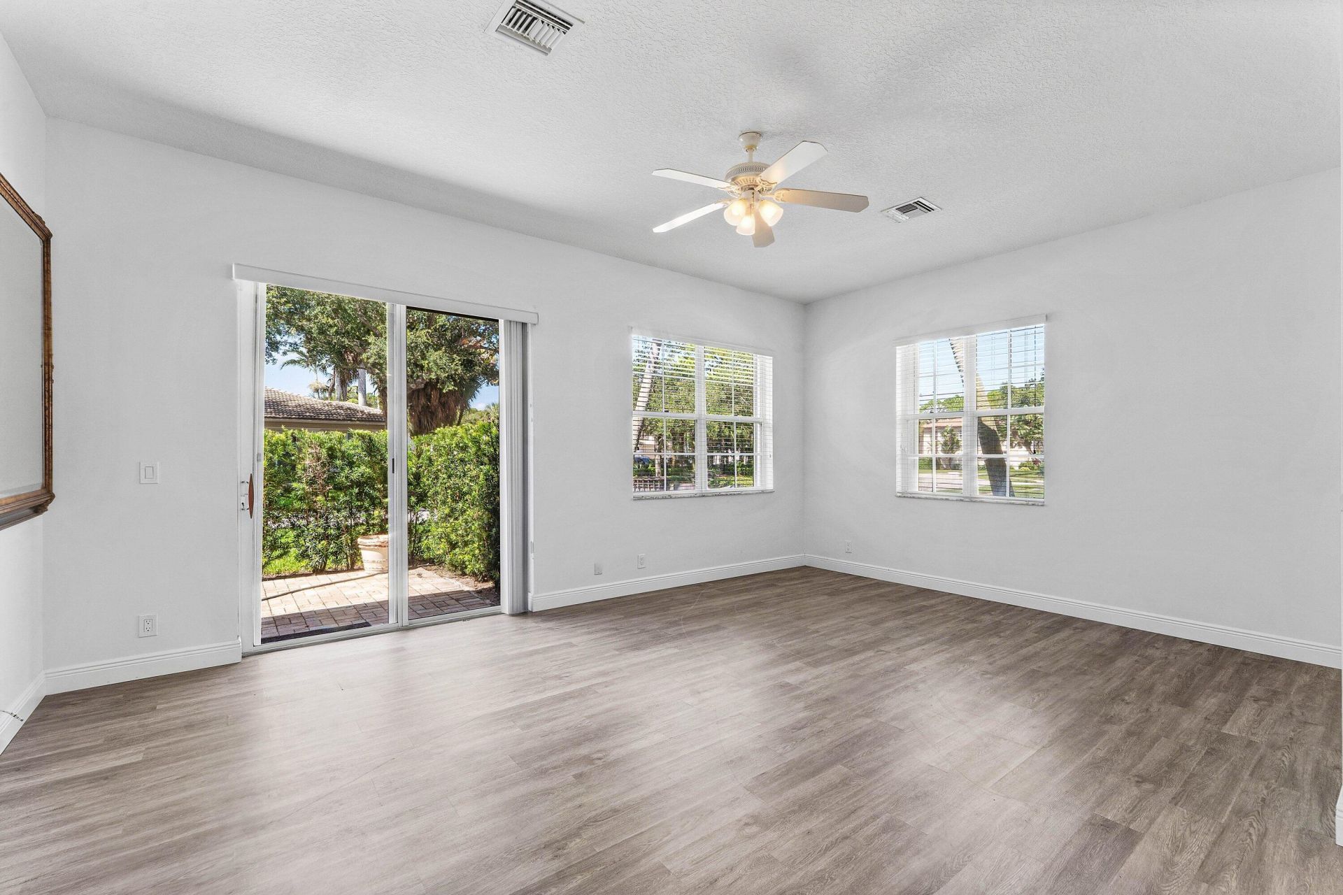 542 Tomahawk Court, Palm Beach Gardens, FL 33410 Photo