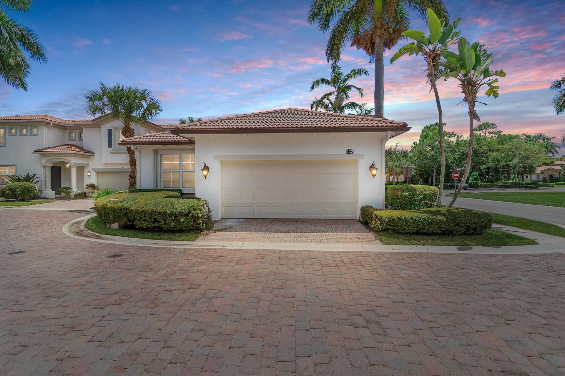 542 Tomahawk Court, Palm Beach Gardens, FL 33410 Photo