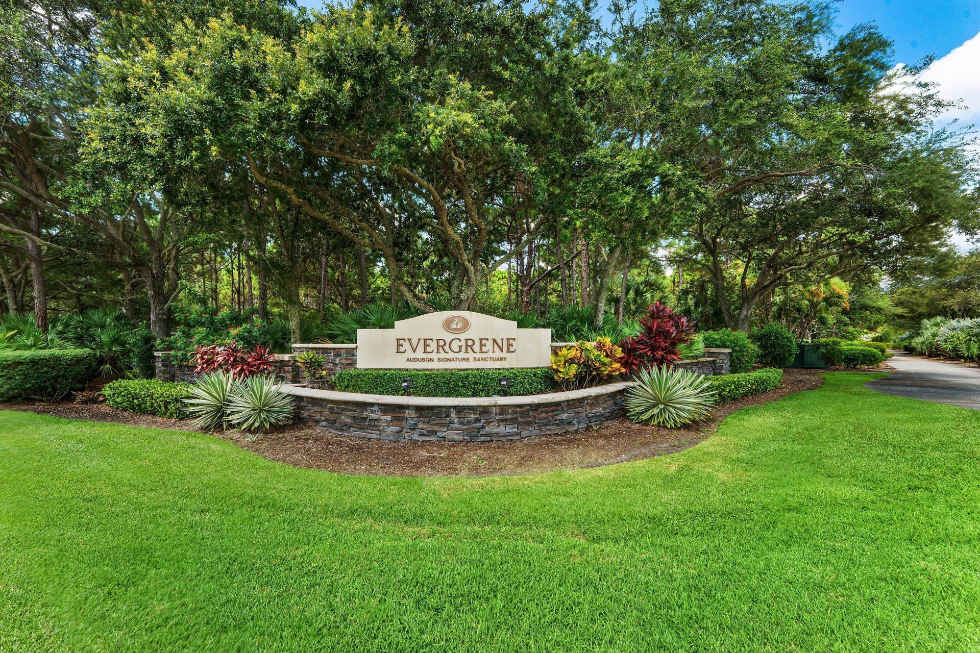 542 Tomahawk Court, Palm Beach Gardens, FL 33410 Photo