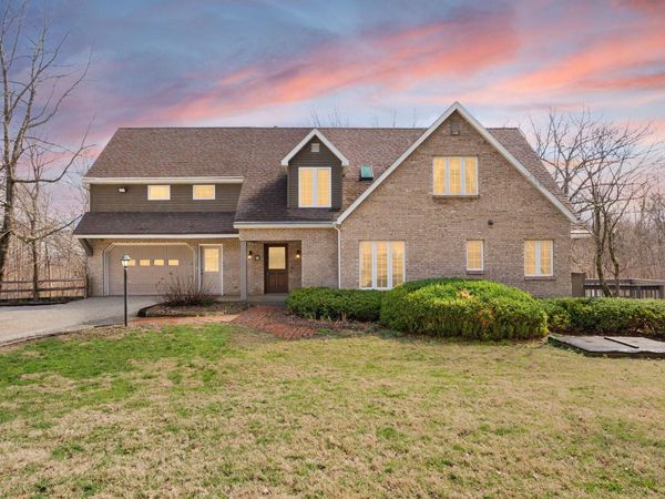 925 W Oakwood Lane, Paoli, IN 47454