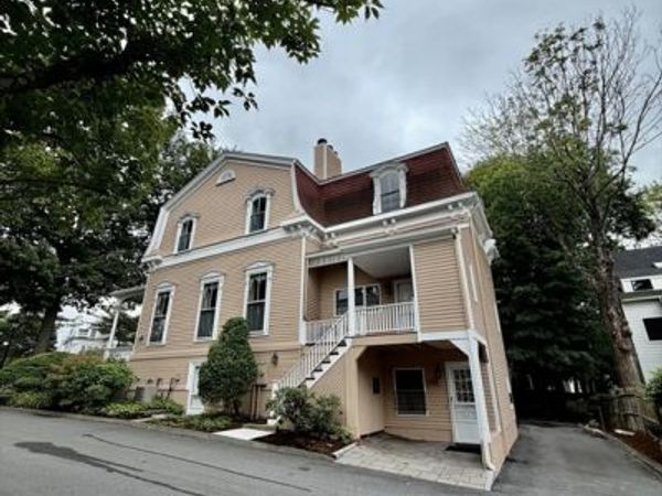 599 Washington St, Unit B, Wellesley, MA 02482