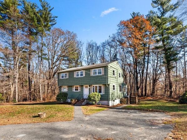 12 Hickory Ln, Unit 12, Burlington, MA 01803