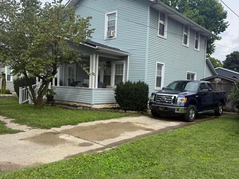 164 E Channel Street , Newark, OH 43055 Photo 2