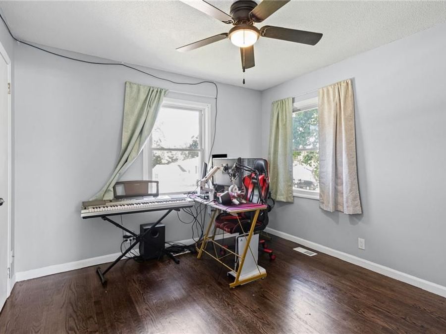 Property Image 16