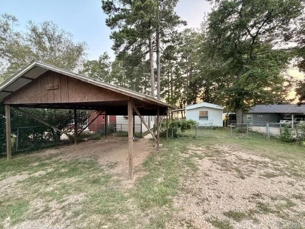 168 Ouachita 310 , Chidester, AR 71726