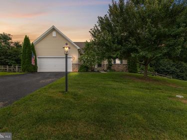 176 SPLIT ROCK DRIVE, DELTA, PA 17314