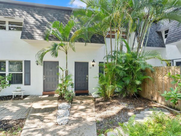 1945 NW 4th Avenue, Unit 42c, Boca Raton, FL 33432