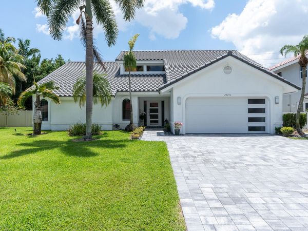 23246 L'Ermitage Circle, Boca Raton, FL 33433