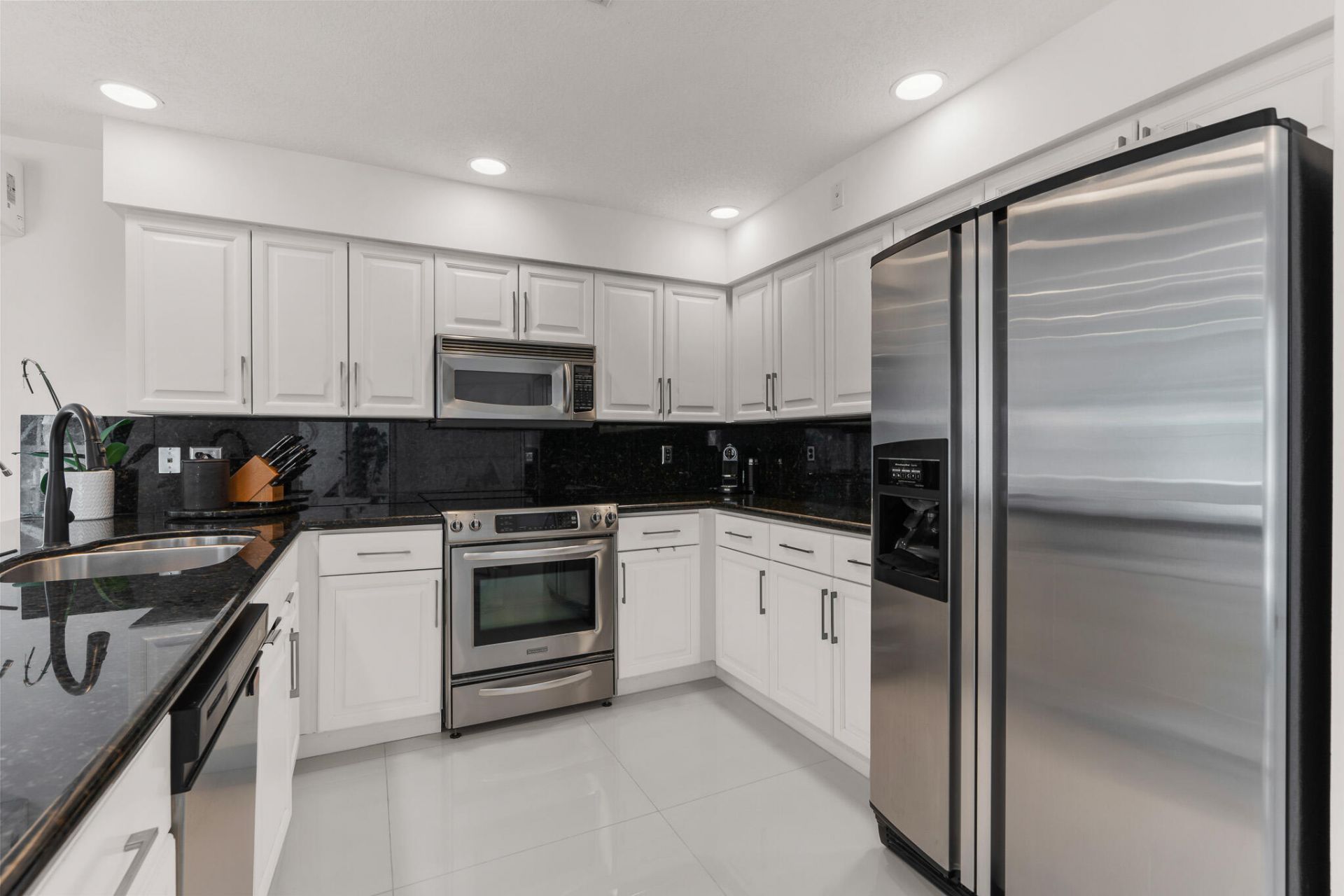 23246 L'ermitage Circle, Boca Raton, FL 33433 Photo