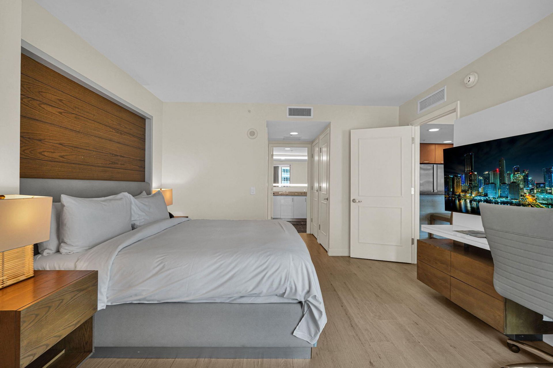 505 N Fort Lauderdale Beach Boulevard, Unit 1105, Fort Lauderdale, FL 33304 Photo