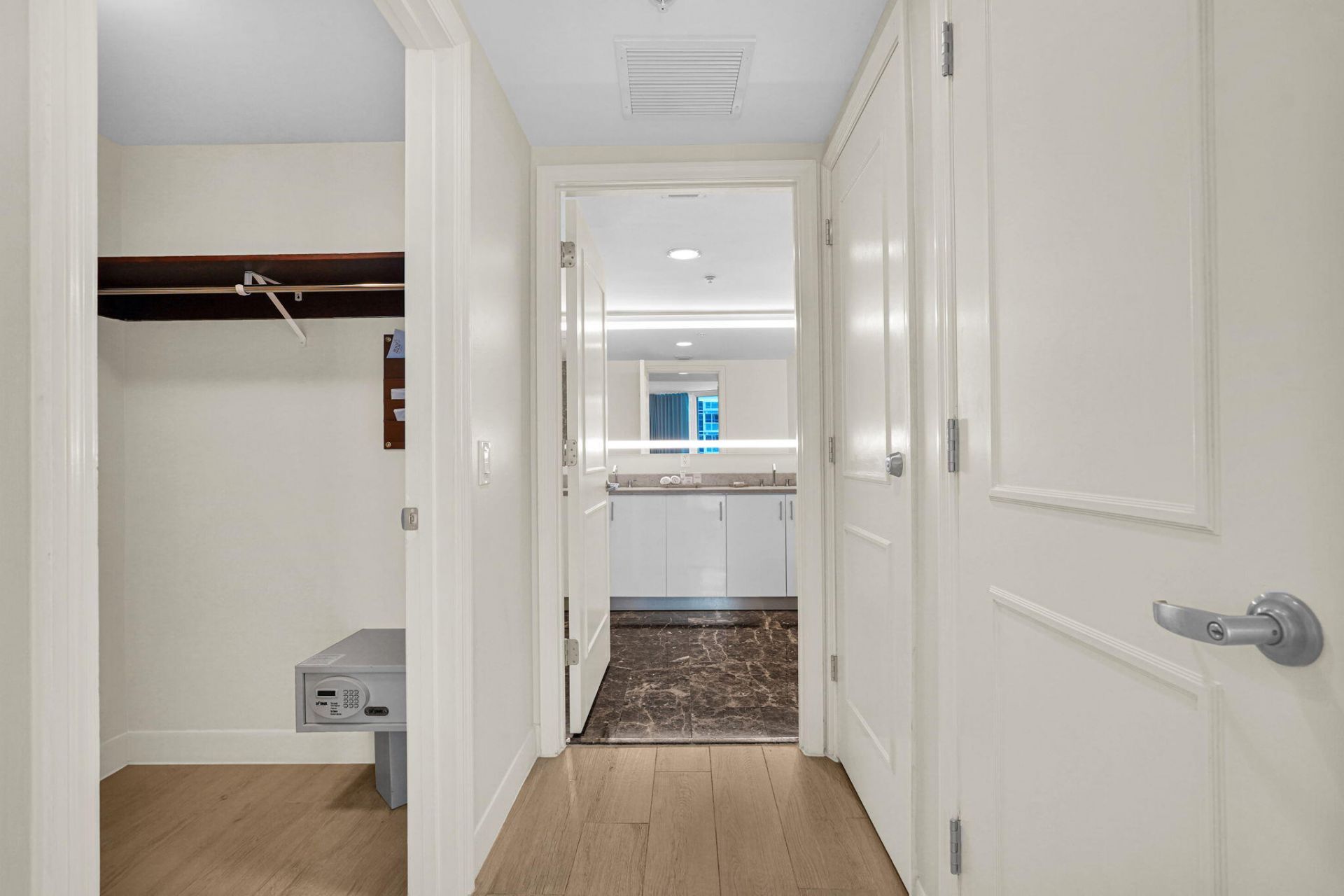 505 N Fort Lauderdale Beach Boulevard, Unit 1105, Fort Lauderdale, FL 33304 Photo