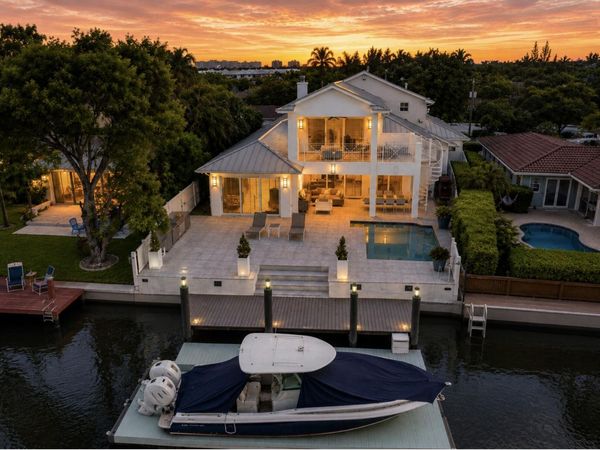 2009 NE 21ST Street, Fort Lauderdale, FL 33305