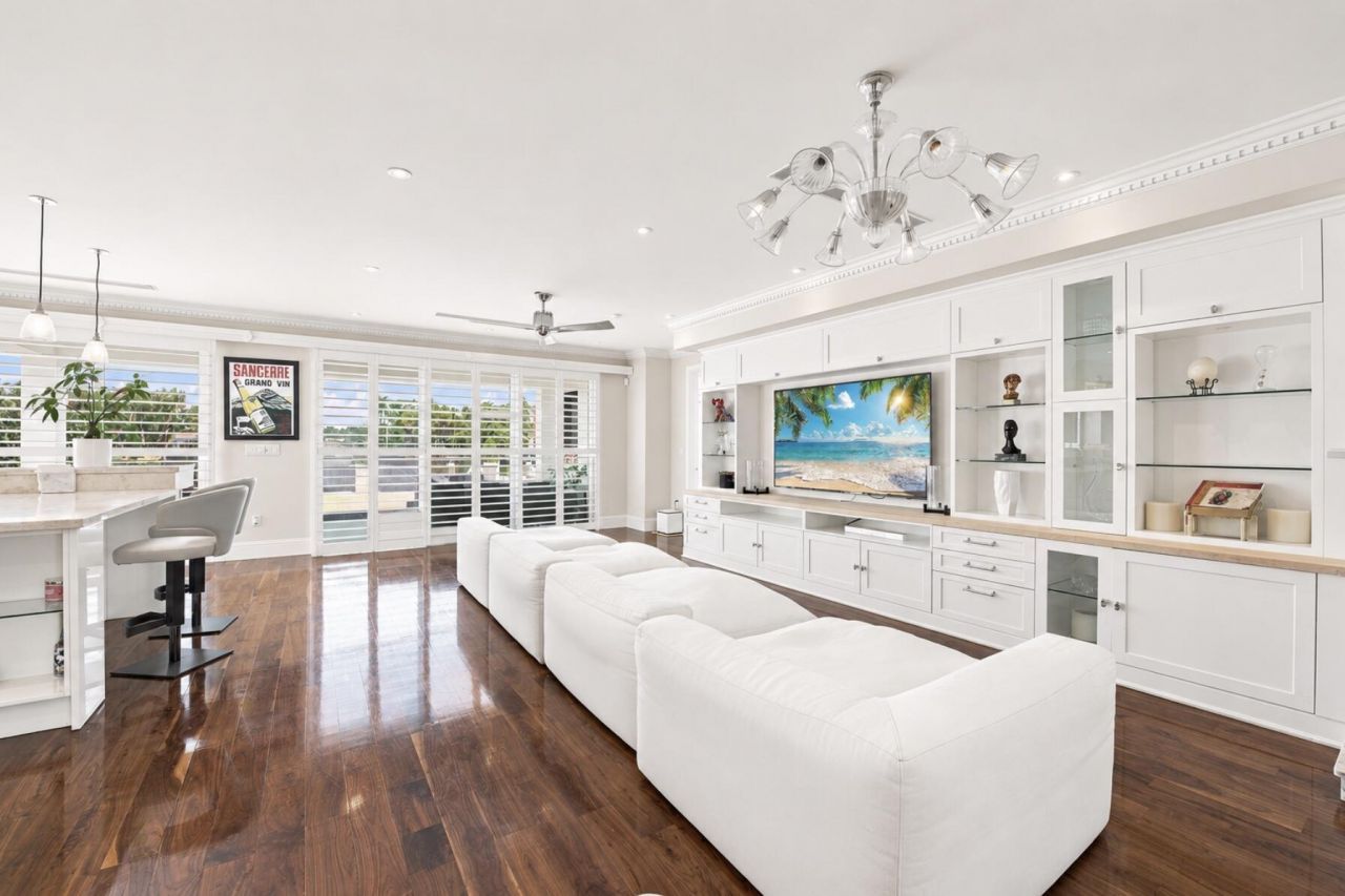 2009 NE 21st Street, Fort Lauderdale, FL 33305 Photo