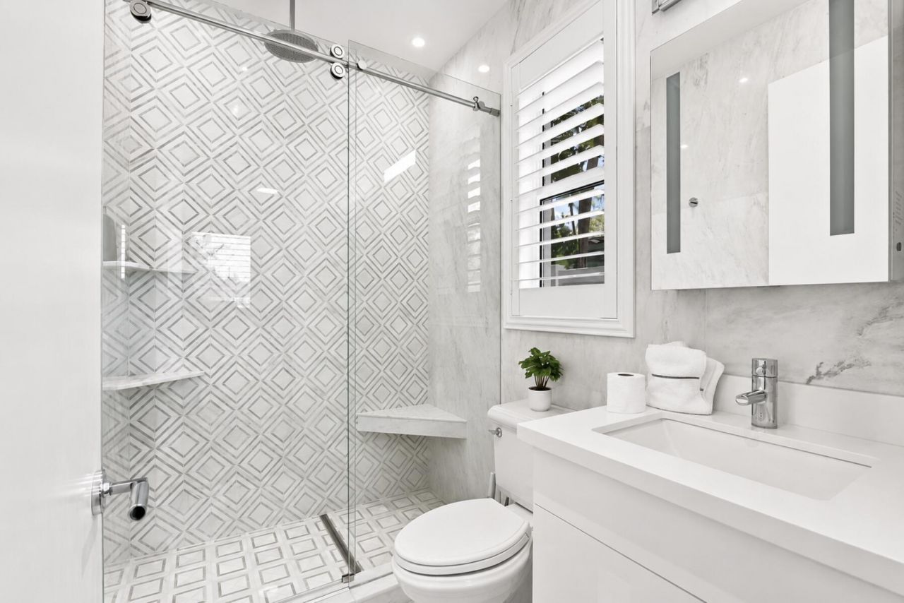 2009 NE 21st Street, Fort Lauderdale, FL 33305 Photo