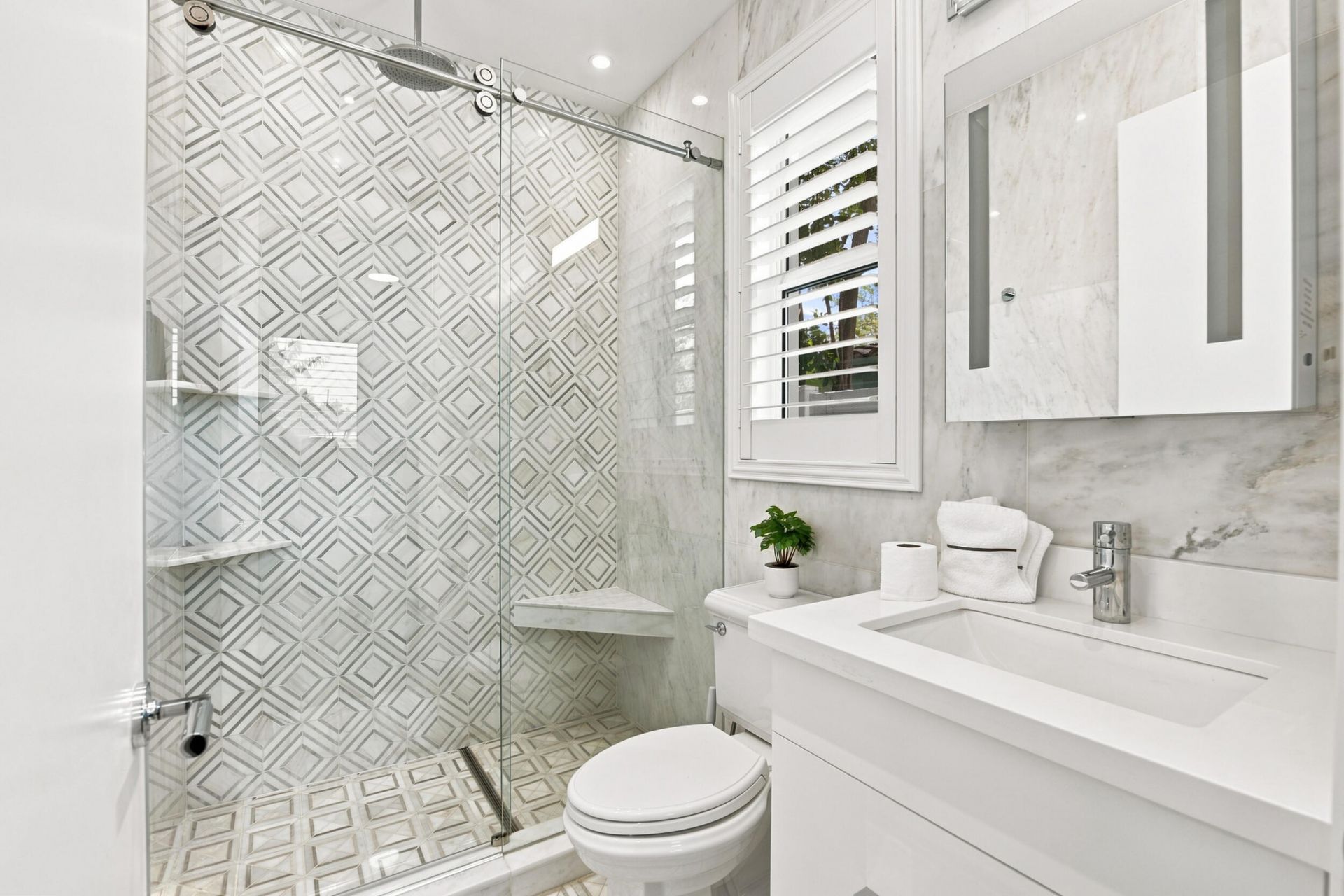 2009 NE 21st Street, Fort Lauderdale, FL 33305 Photo