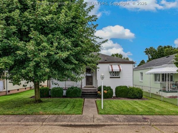 421 24th Street, Dunbar, WV 25064