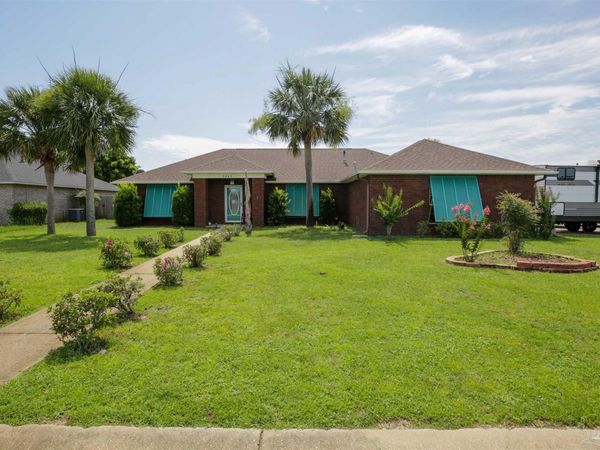 5463 Keel Dr, Pensacola, FL 32507