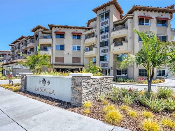 927 Deep Valley, Unit 308, Rolling Hills Estates, CA 90274