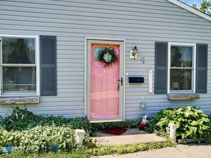 37 Weinland Street, New Carlisle, OH 45344 Photo 4