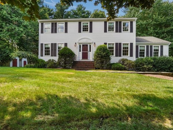 22 Danielle Ln, Mansfield, MA 02048
