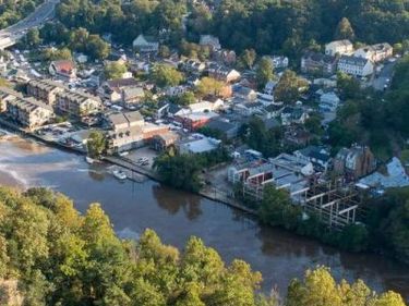 402 MCKENZIE DRIVE, OCCOQUAN, VA 22125