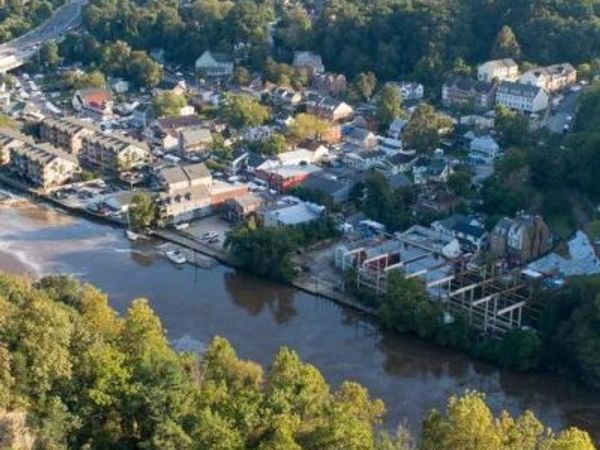 402 MCKENZIE DRIVE, OCCOQUAN, VA 22125