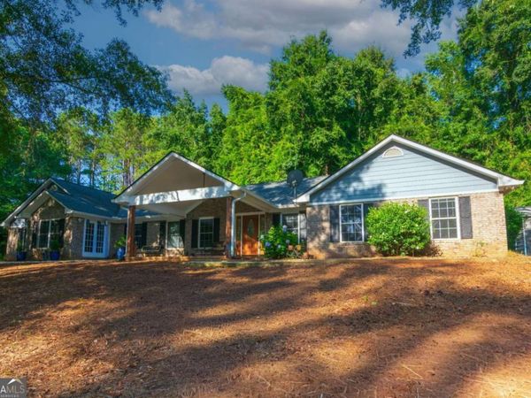 253 Price Road, Pine Mountain, GA 31822