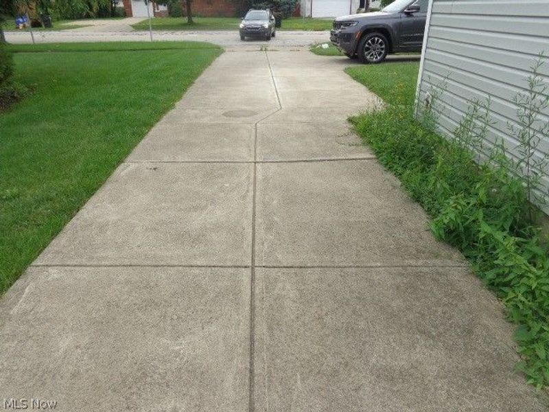6292 Smith Road, Brook Park, OH 44142 Photo 18