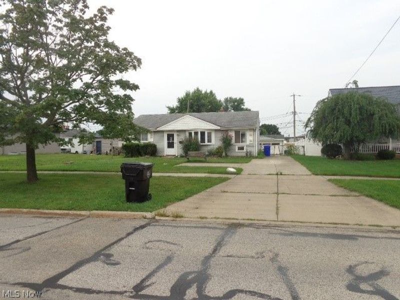 6292 Smith Road, Brook Park, OH 44142 Photo 22