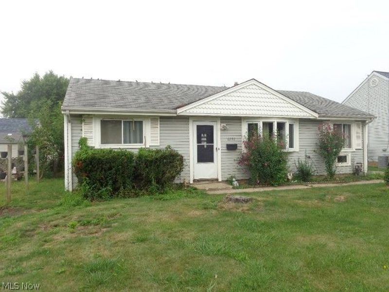 6292 Smith Road, Brook Park, OH 44142 Photo 6