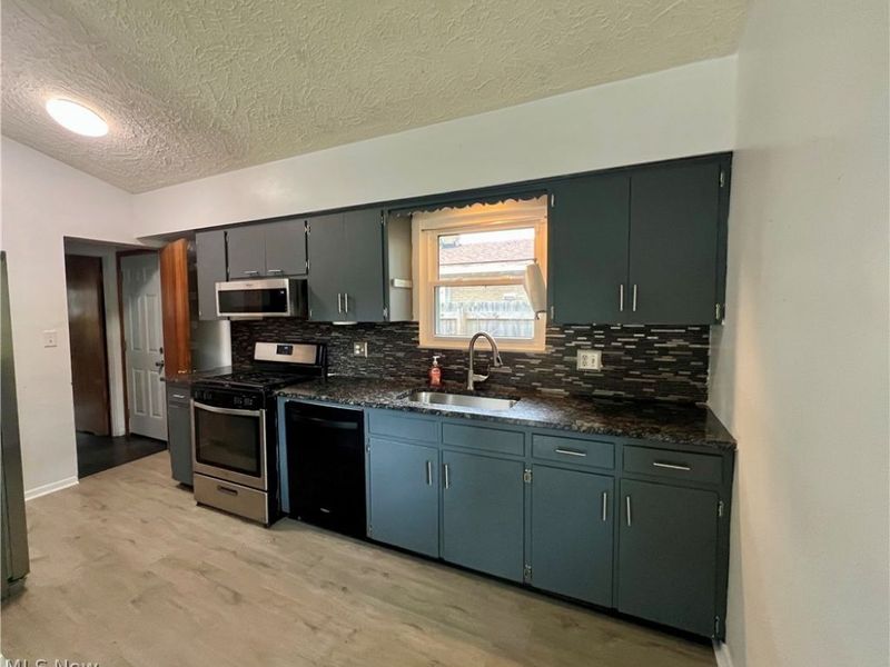 1589 Bronson Road, Akron, OH 44305 Photo 6