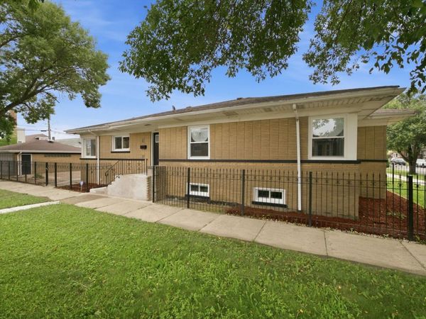 6601 S Francisco Avenue , Chicago, IL 60629