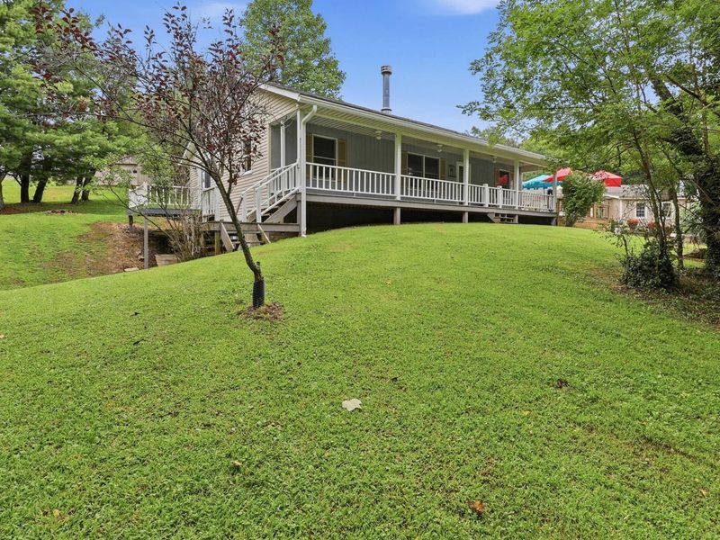 1550 Pinkerton Lane, Zanesville, OH 43701 Photo 2