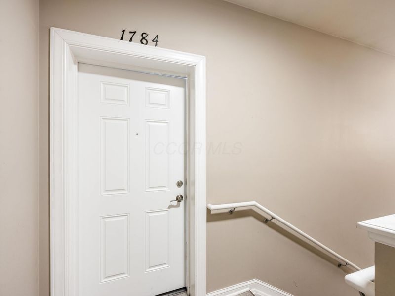 1784 Ridgecliff Road , Upper Arlington, OH 43221 Photo 3