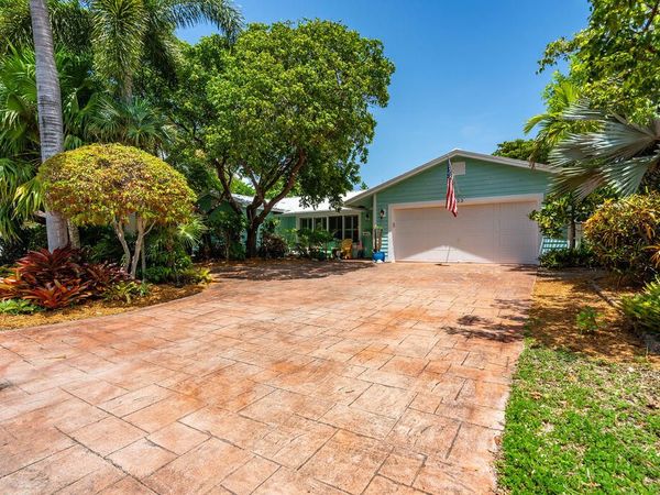 2823 NE 35TH Court, Lighthouse Point, FL 33064