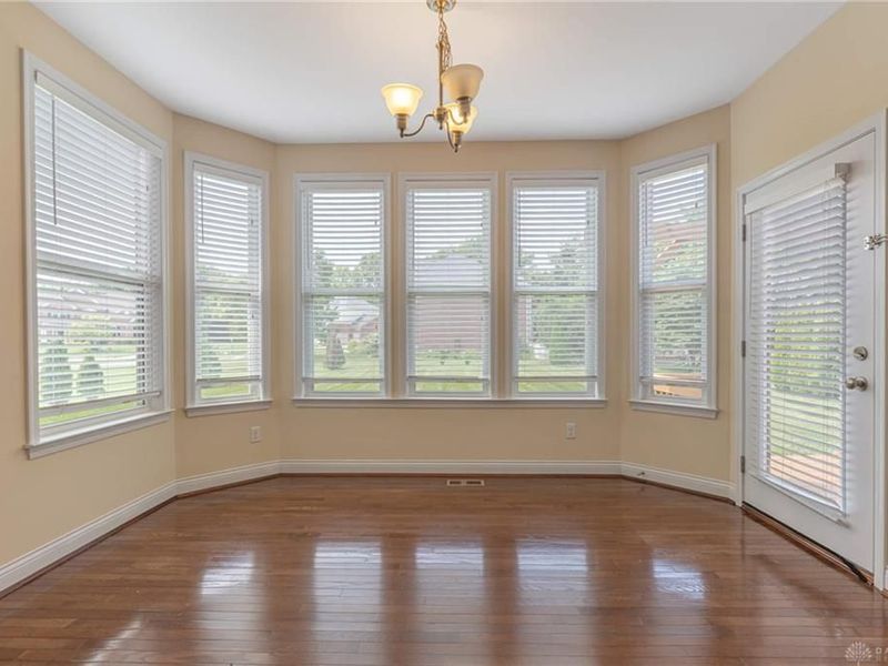10049 Meadow Woods Lane, Washington Township, OH 45458 Photo 10