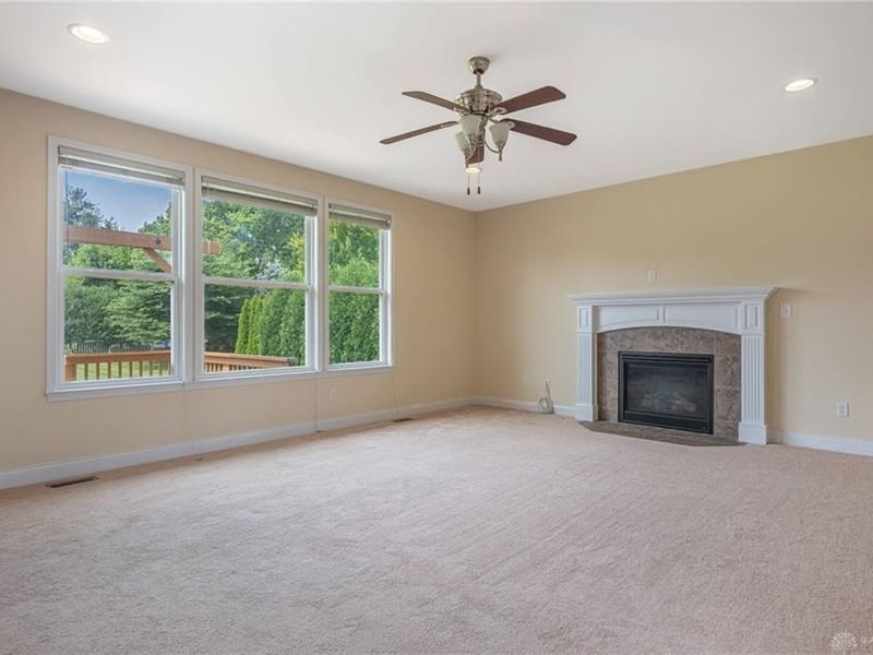 10049 Meadow Woods Lane, Washington Township, OH 45458 Photo 13