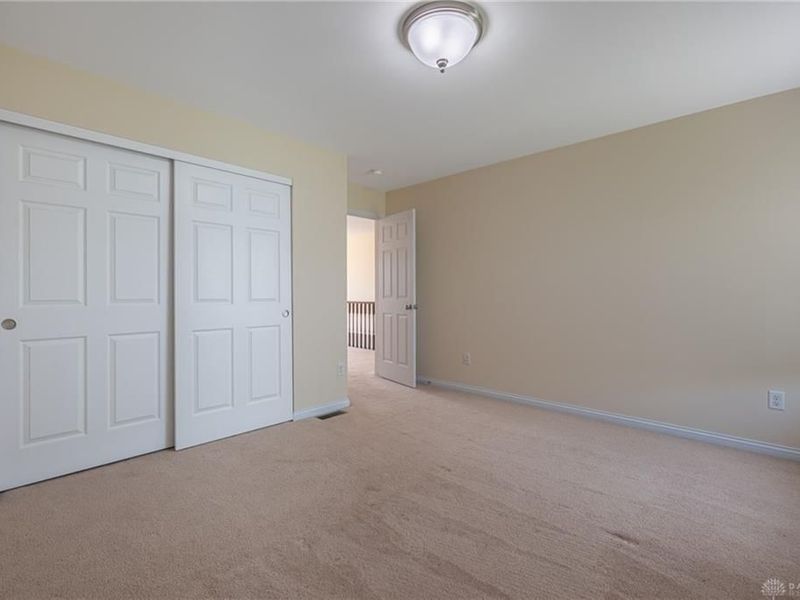 10049 Meadow Woods Lane, Washington Township, OH 45458 Photo 21