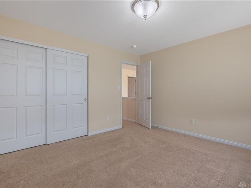 10049 Meadow Woods Lane, Washington Township, OH 45458 Photo 25