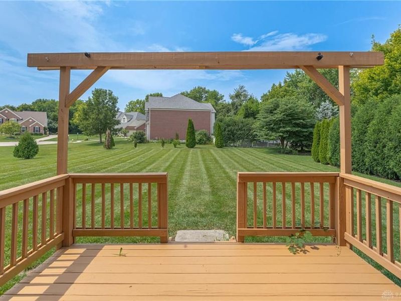 10049 Meadow Woods Lane, Washington Township, OH 45458 Photo 32