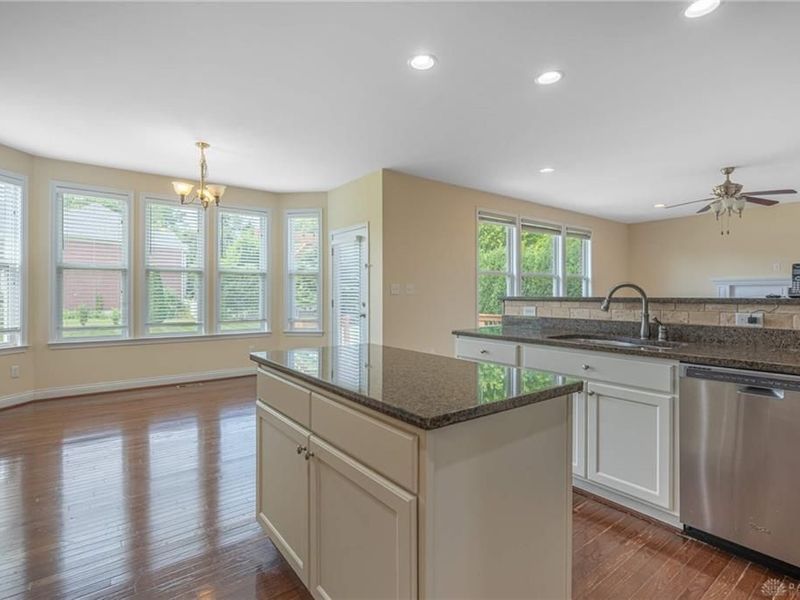 10049 Meadow Woods Lane, Washington Township, OH 45458 Photo 5