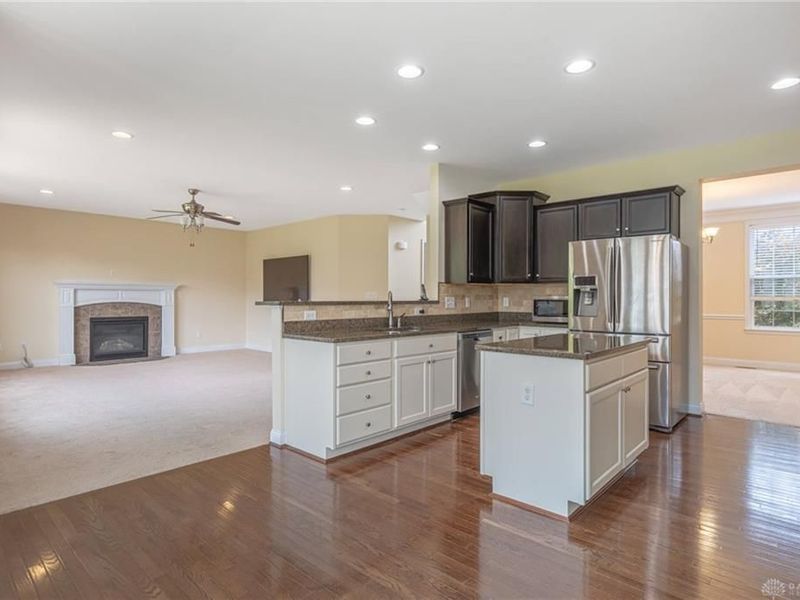 10049 Meadow Woods Lane, Washington Township, OH 45458 Photo 6