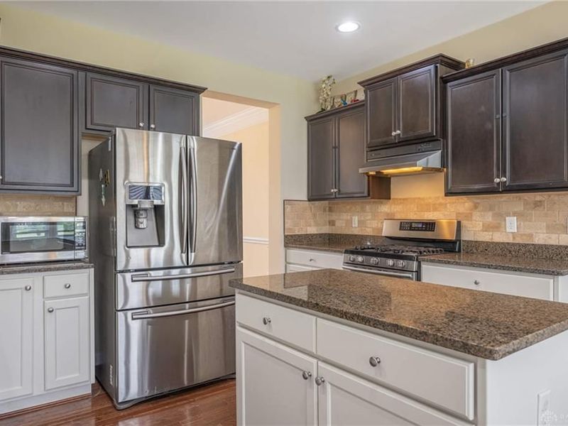 10049 Meadow Woods Lane, Washington Township, OH 45458 Photo 8