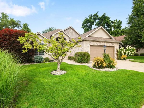 1865 Cobblestone Boulevard, Elkhart, IN 46514