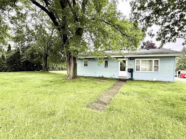 612 S West Street, Winamac, IN 46996