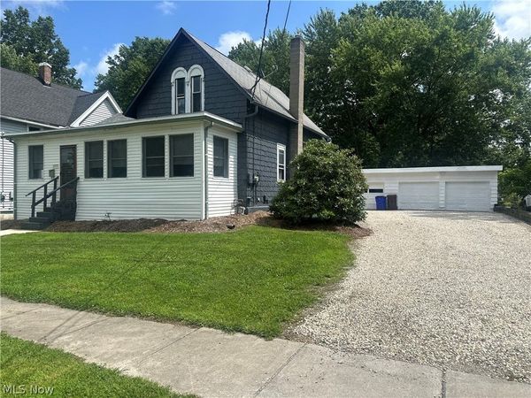 473 S Walnut Street , Ravenna, OH 44266