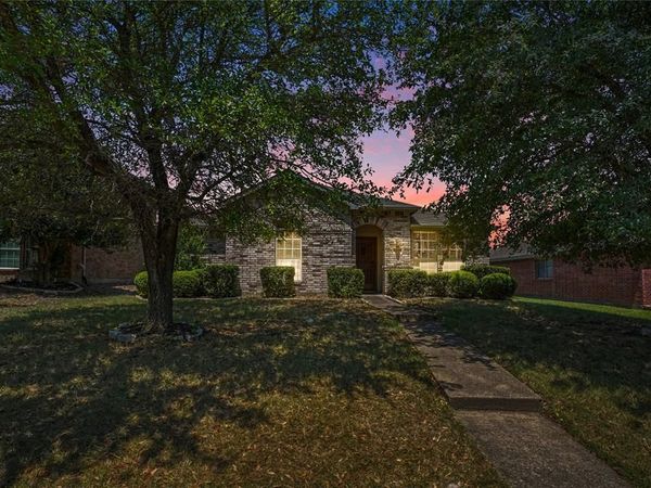 1333 Illinois Avenue, Lancaster, TX 75134