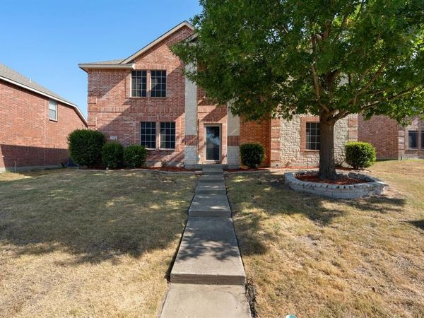 204 Rosewood Court, Red Oak, TX 75154